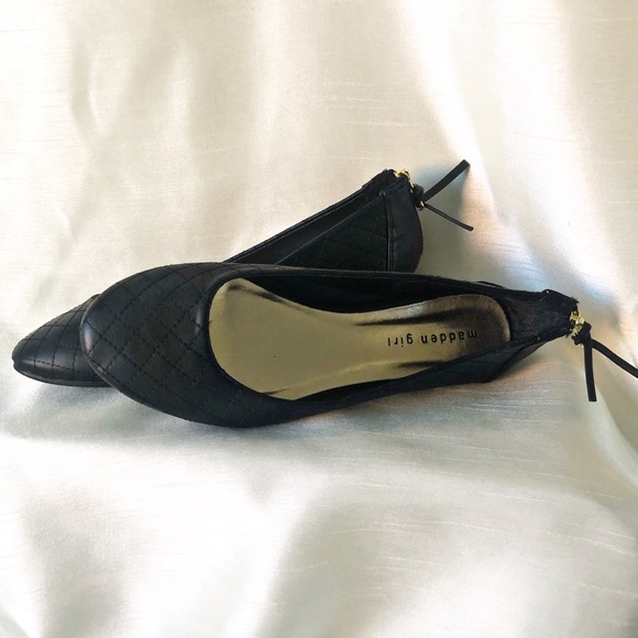 🌺 Madden Girl Black Quilted Ballerina Flats - Picture 6 of 6